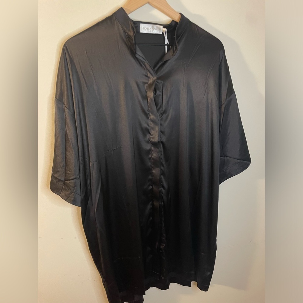 New JOHANSEN|| Mulberry Silk Mini dress in black O/S - Picture 3 of 9